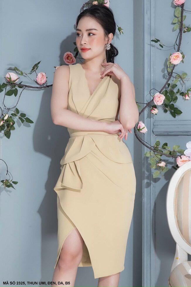 Đầm Ôm Cổ V Dún Eo - D2325